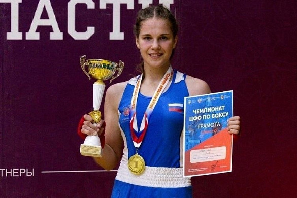 Ивановка Лия Патлай стала чемпионкой ЦФО по боксу
